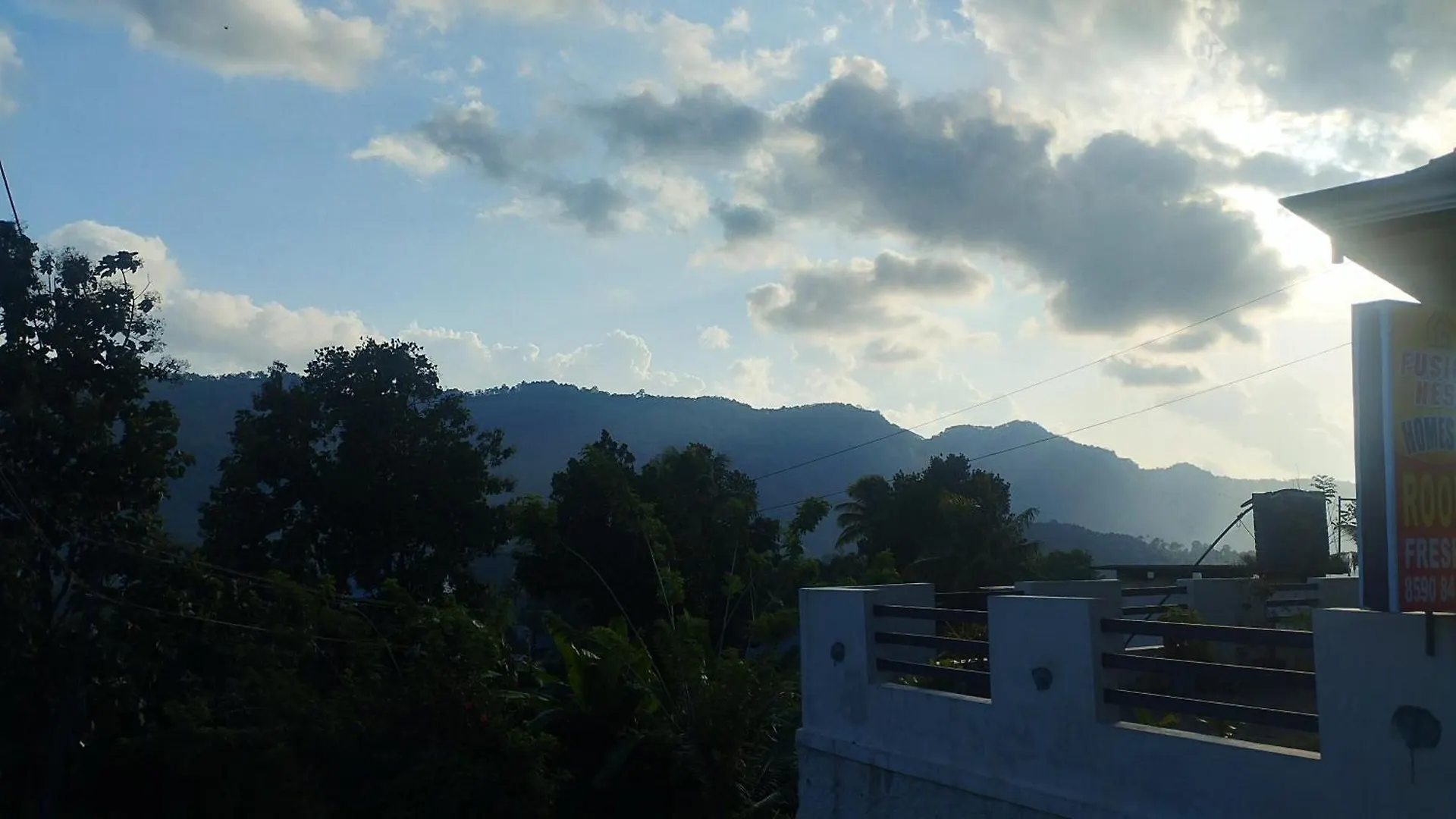 Fusion Nest Homestay Munnar Anaviratty Ινδία