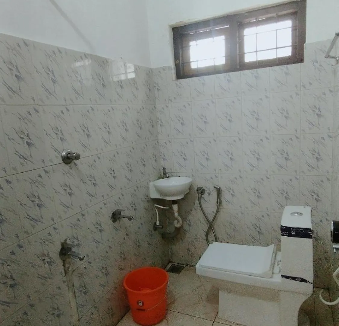 Fusion Nest Homestay Munnar Anaviratty Ινδία